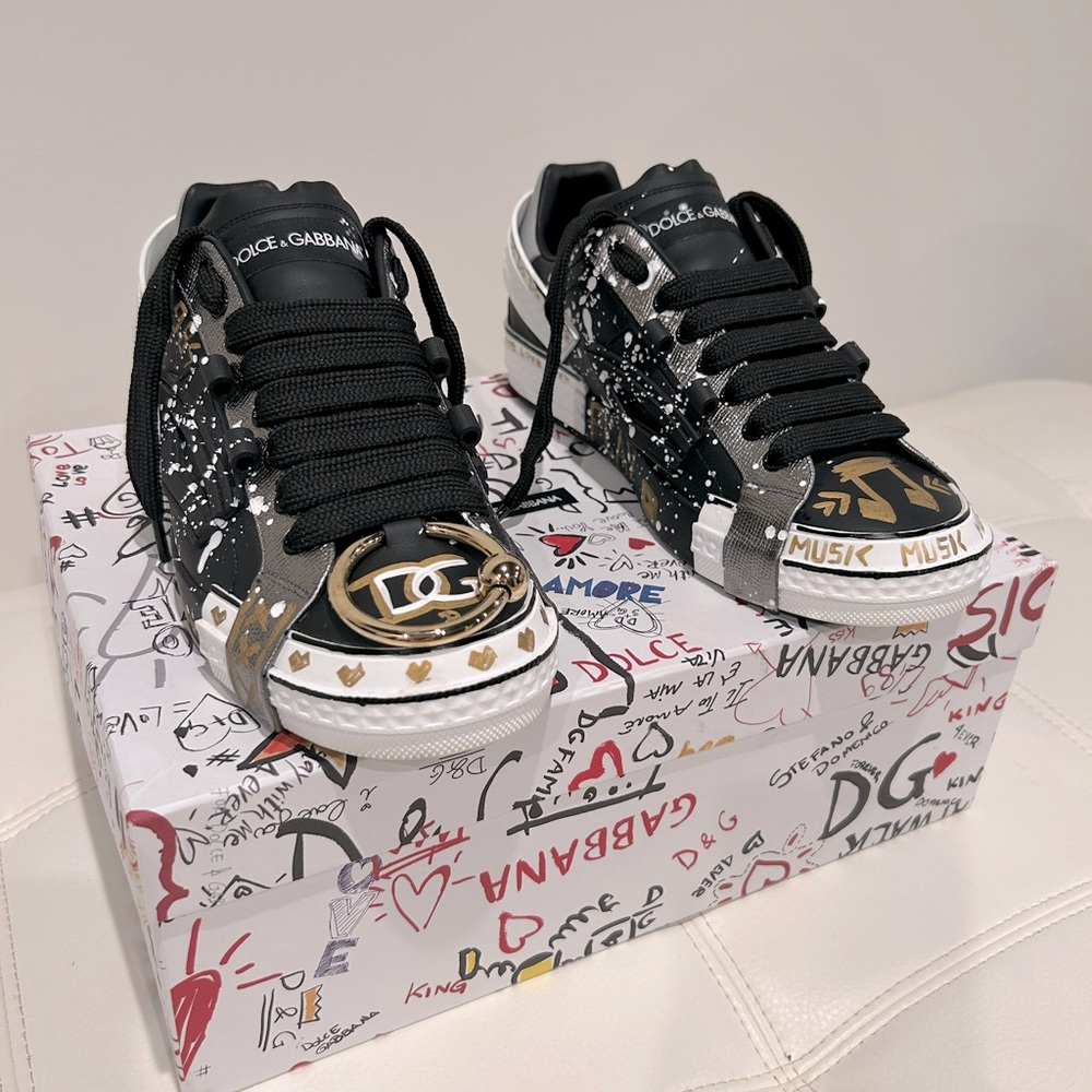 Dolce & Gabbana hand painted skate leather low-top sneaker sz 12 black and gold